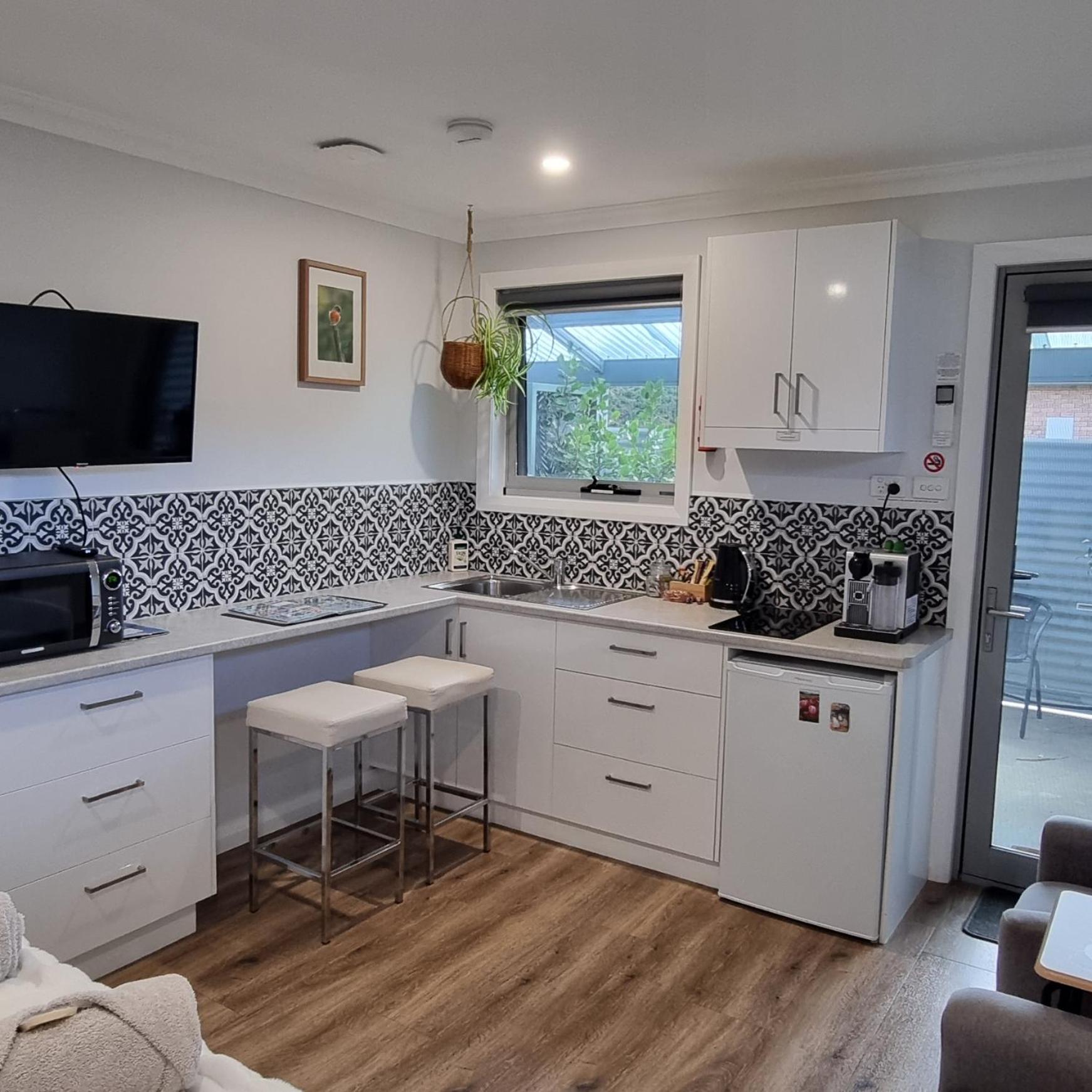 Апартаменты Kadi House - Unit 2 Винярд Экстерьер фото